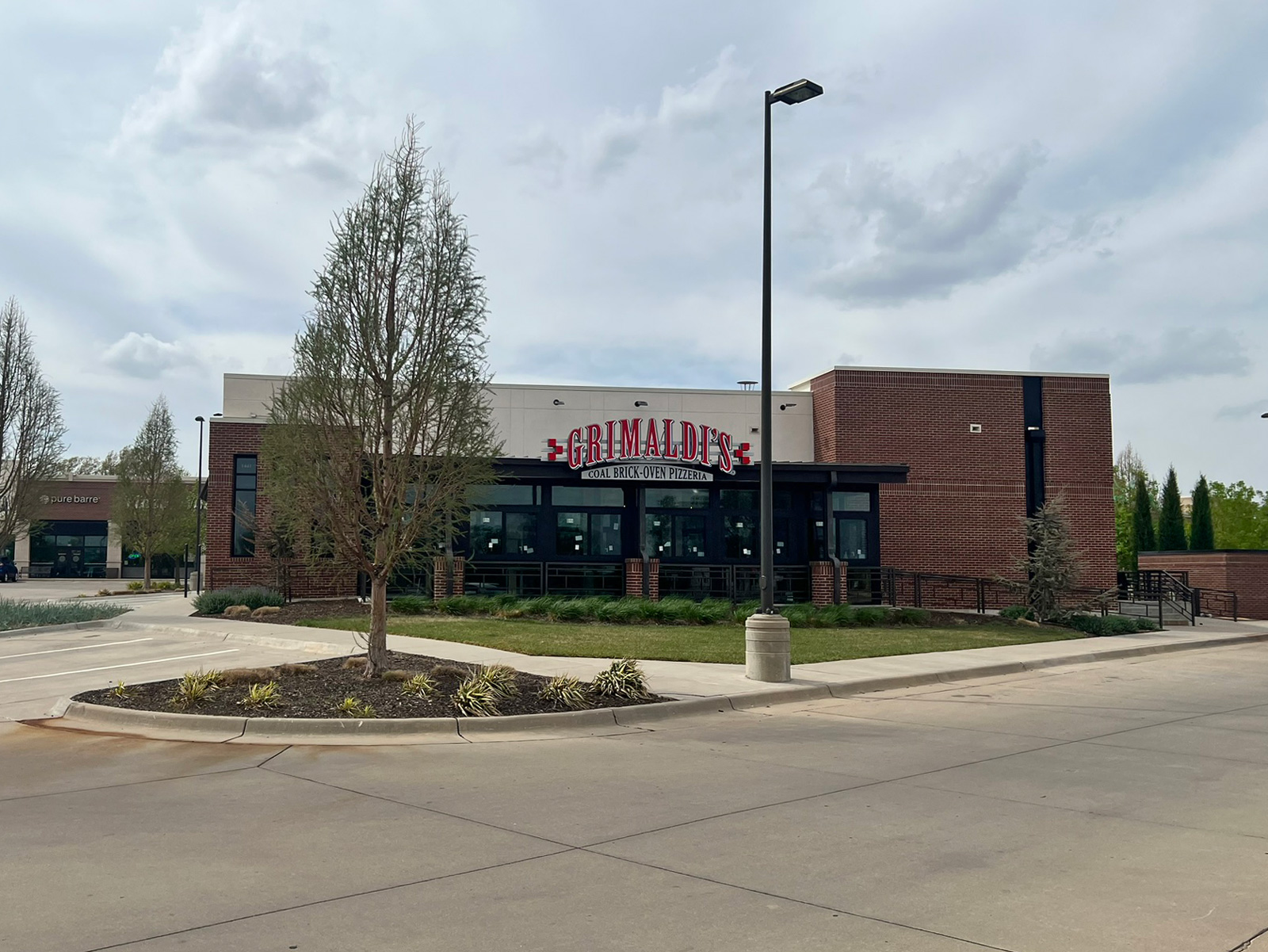 Grimaldi's Pizzeria at the Waterfront Plaza in Wichita, KS